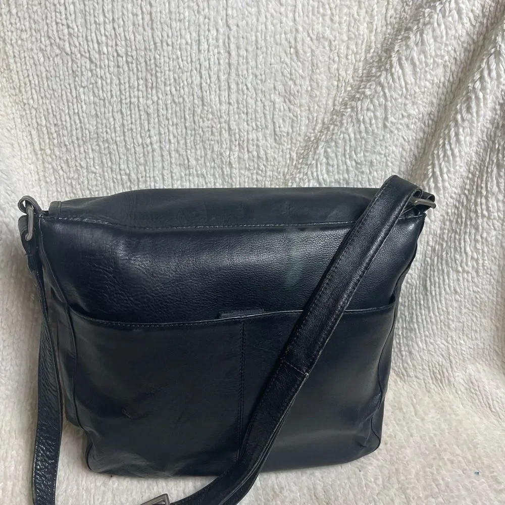 Latico Classic Black Leather Messenger Bag silver tone hardwares.